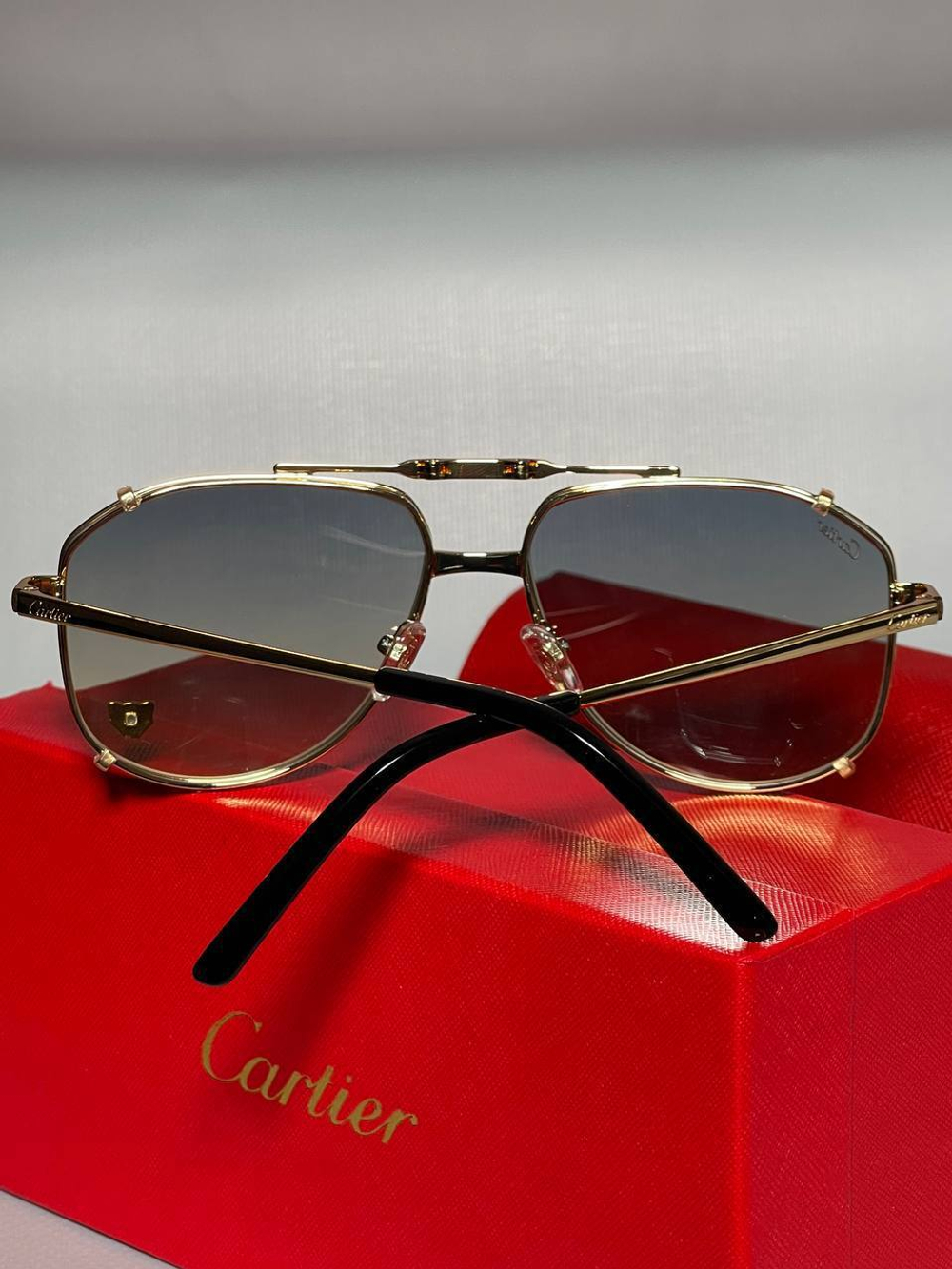Солнцезащитные очки Cartier