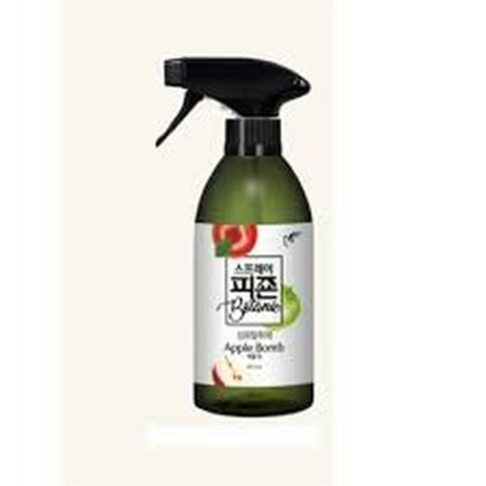 [Pigeon] Spray botanic Apple Bomb - Спрей-кондиционер для белья парфюмированный с ароматом яблока, 490 мл