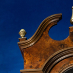 Напольные часы с четвертным боем