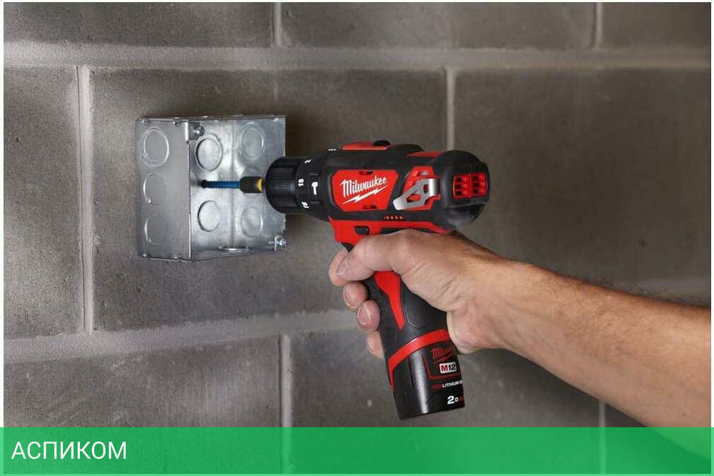 Дрель-шуруповерт Milwaukee M12 BPD-0 (4933441950)