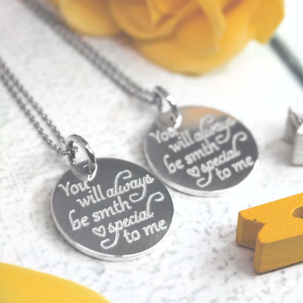 Парные кулоны из серебра для двоих с гравировкой на заказ