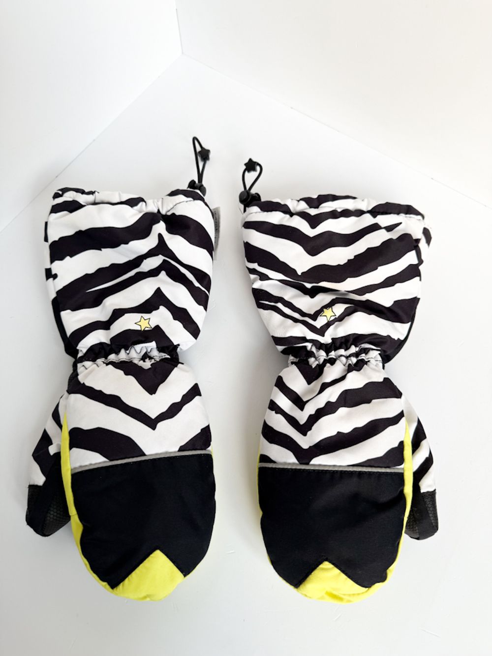 Рукавицы WeeDo Zebra, 152