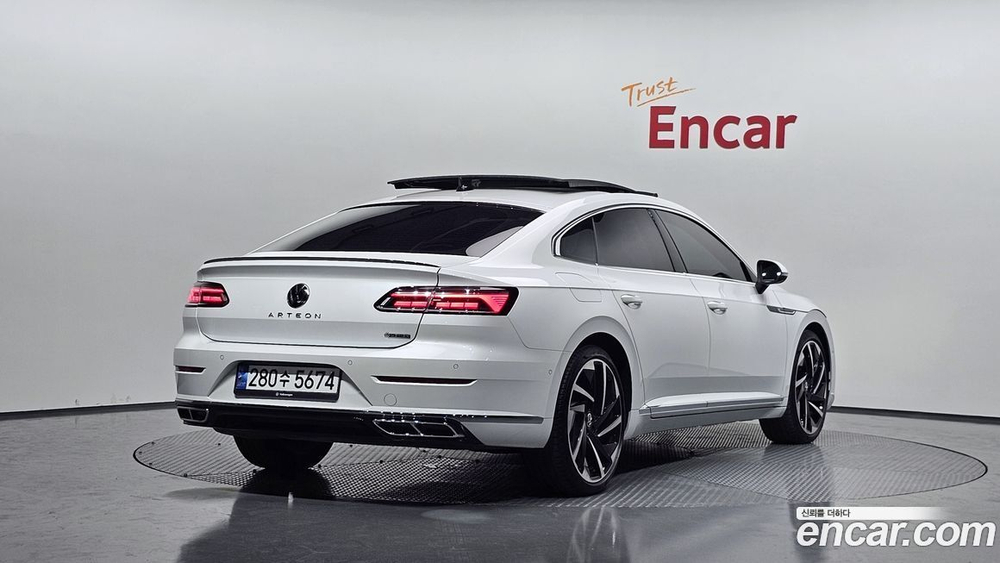 Volkswagen Arteon 2.0 TDI R-LINE 4 Motion (09.2022)