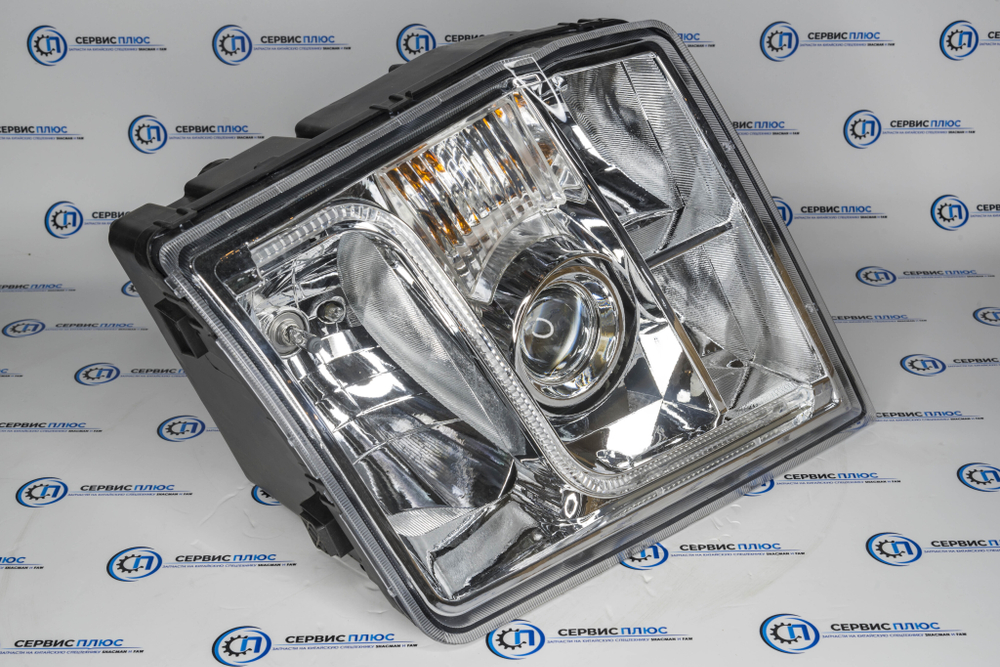 Фара X3000 правая тягач с корректором LED DZ97189723261