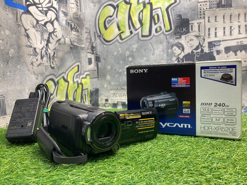 Sony HDR-XR520E