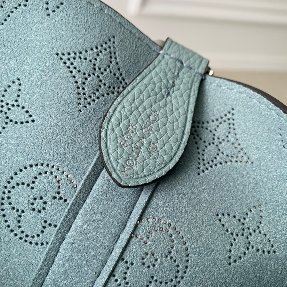 Louis Vuitton Blossom PM
