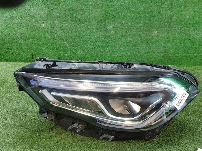 Фара левая Mercedes GLA H247 (2020-2023) LED