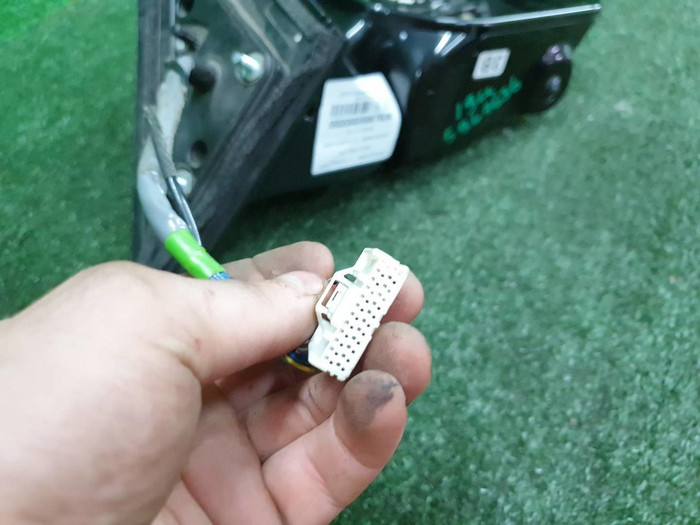 Зеркало правое Infiniti QX80 (2017-н.в.) 19 контактов