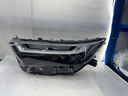 Оригинальная LED фара Toyota RAV4 (левая/правая),