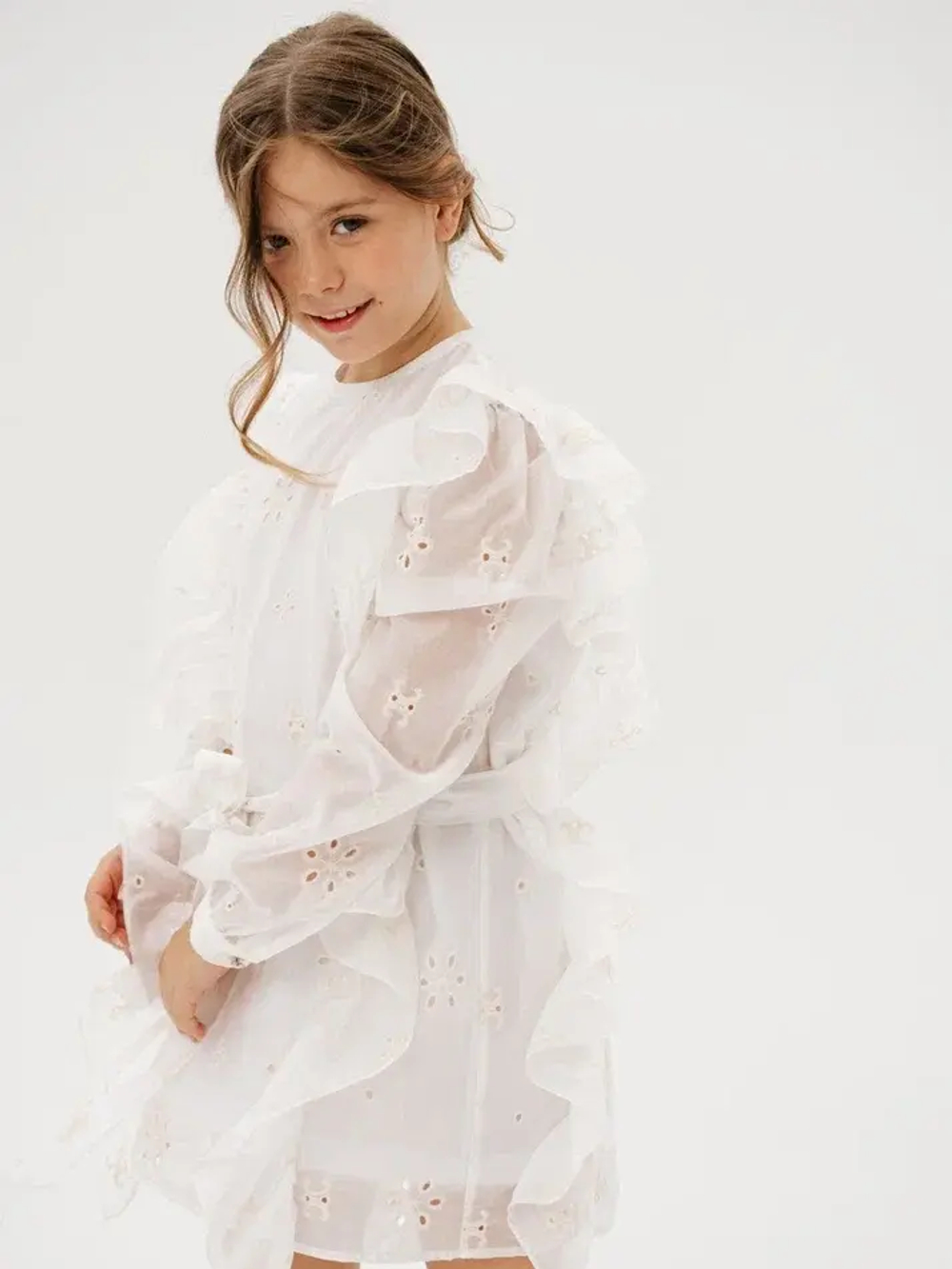 Платье с воланами