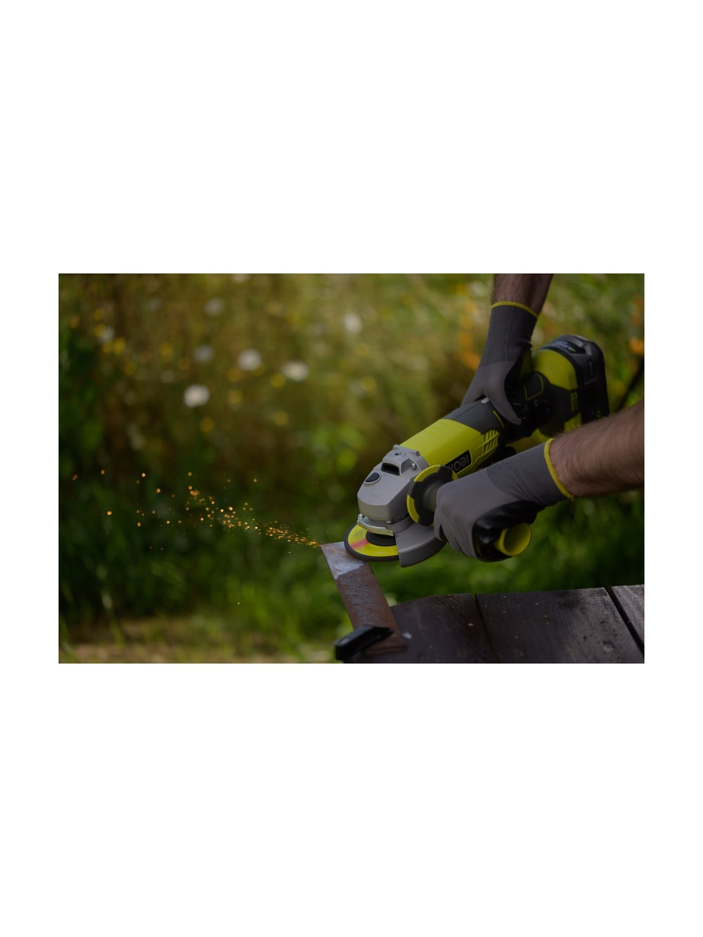 Аккумуляторная угловая шлифмашина Ryobi ONE+ R18AG-0 5133001903