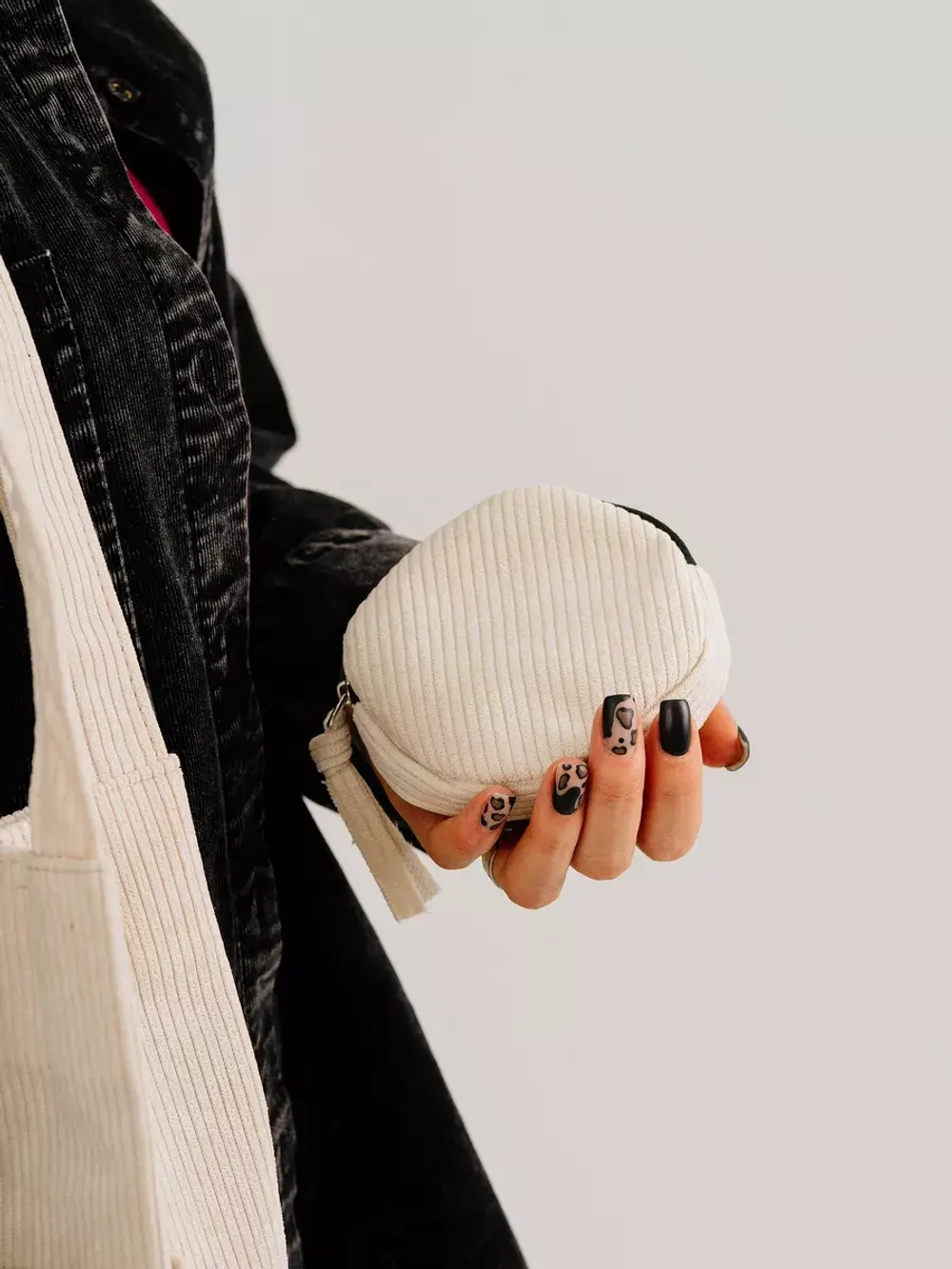 Сумка шоппер на магните с карманами большая