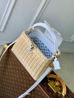 Louis Vuitton Capucines BB