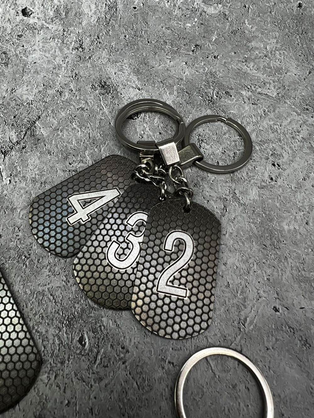 Номерки на ключи металлические