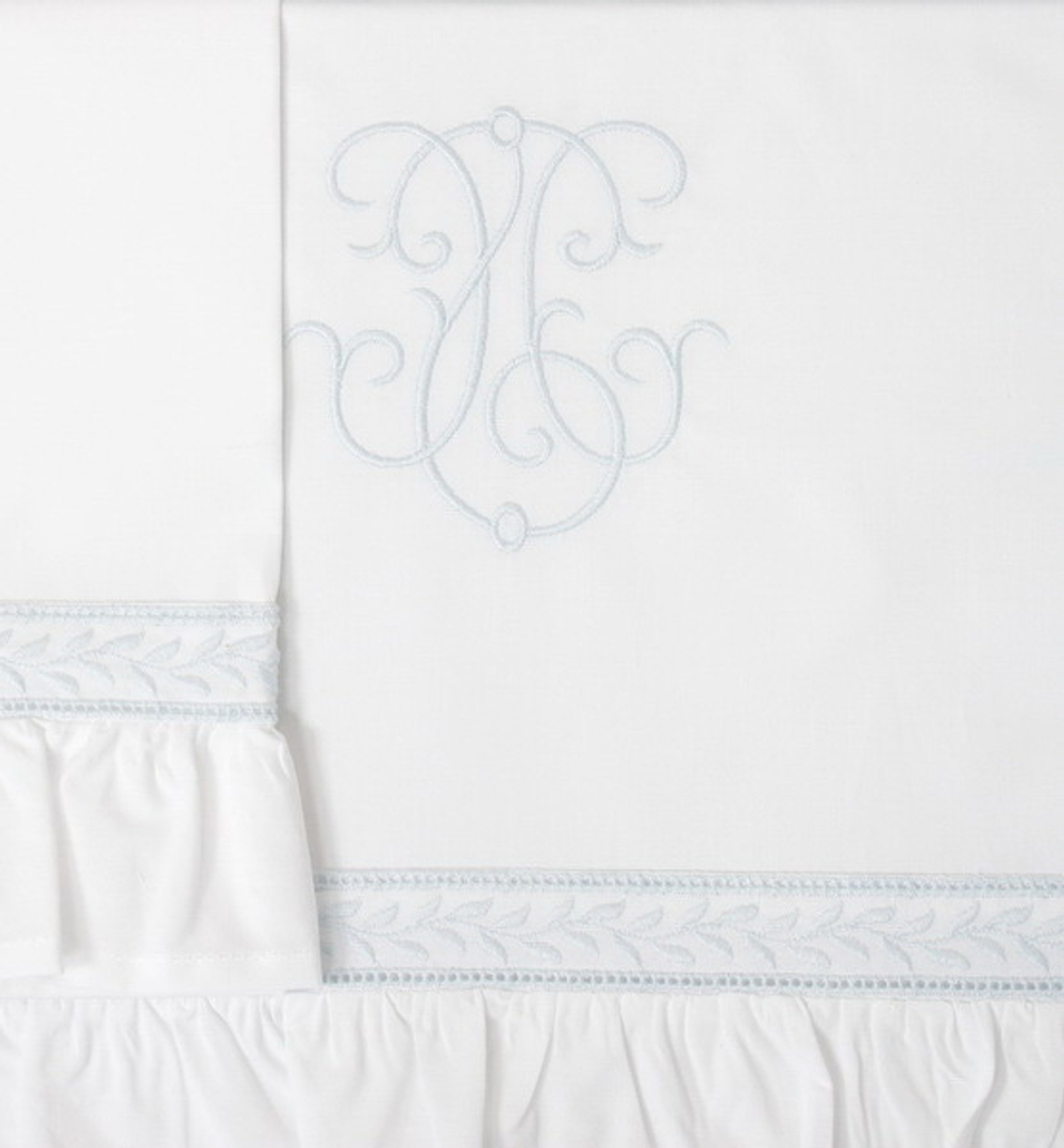 Детское постельное белье Bovi Вензель New Бело-голубое Португалия фрагмент