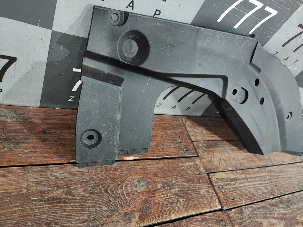 Накладка замка капота левая Chery Tiggo 8 Pro 21-нв Б/У Оригинал 609000937AA