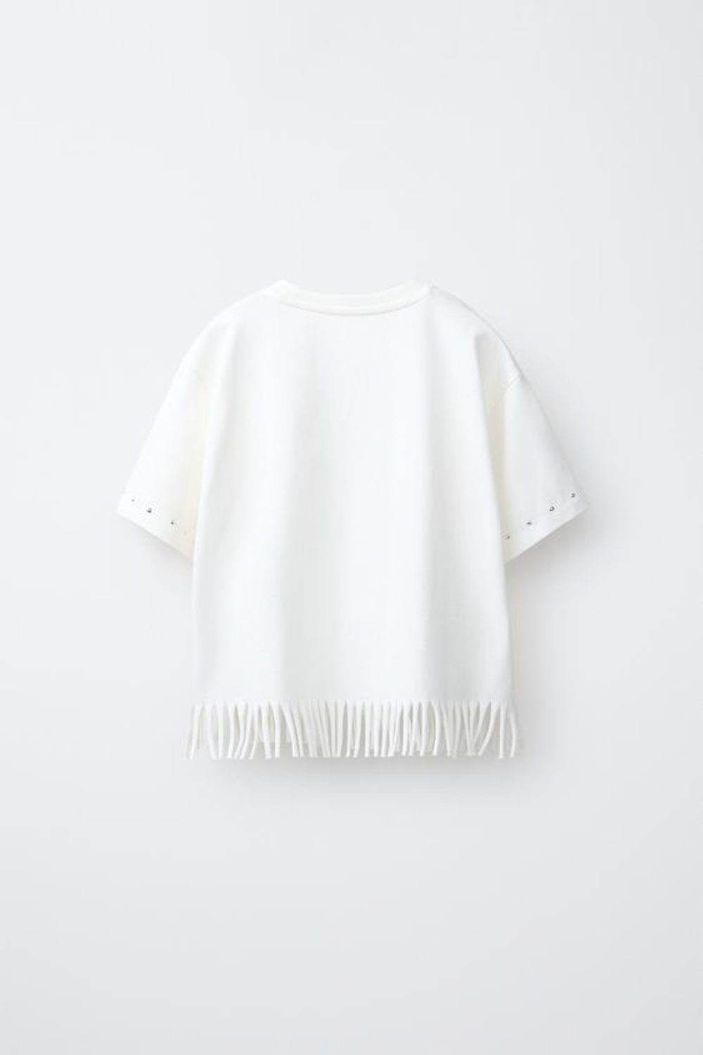 ZARA ФУТБОЛКА С БАХРОМОЙ И ЗАКЛЕПКАМИ, БЕЛЫЙ