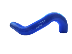 Патрубок силиконовый радиатора верхний 96553267