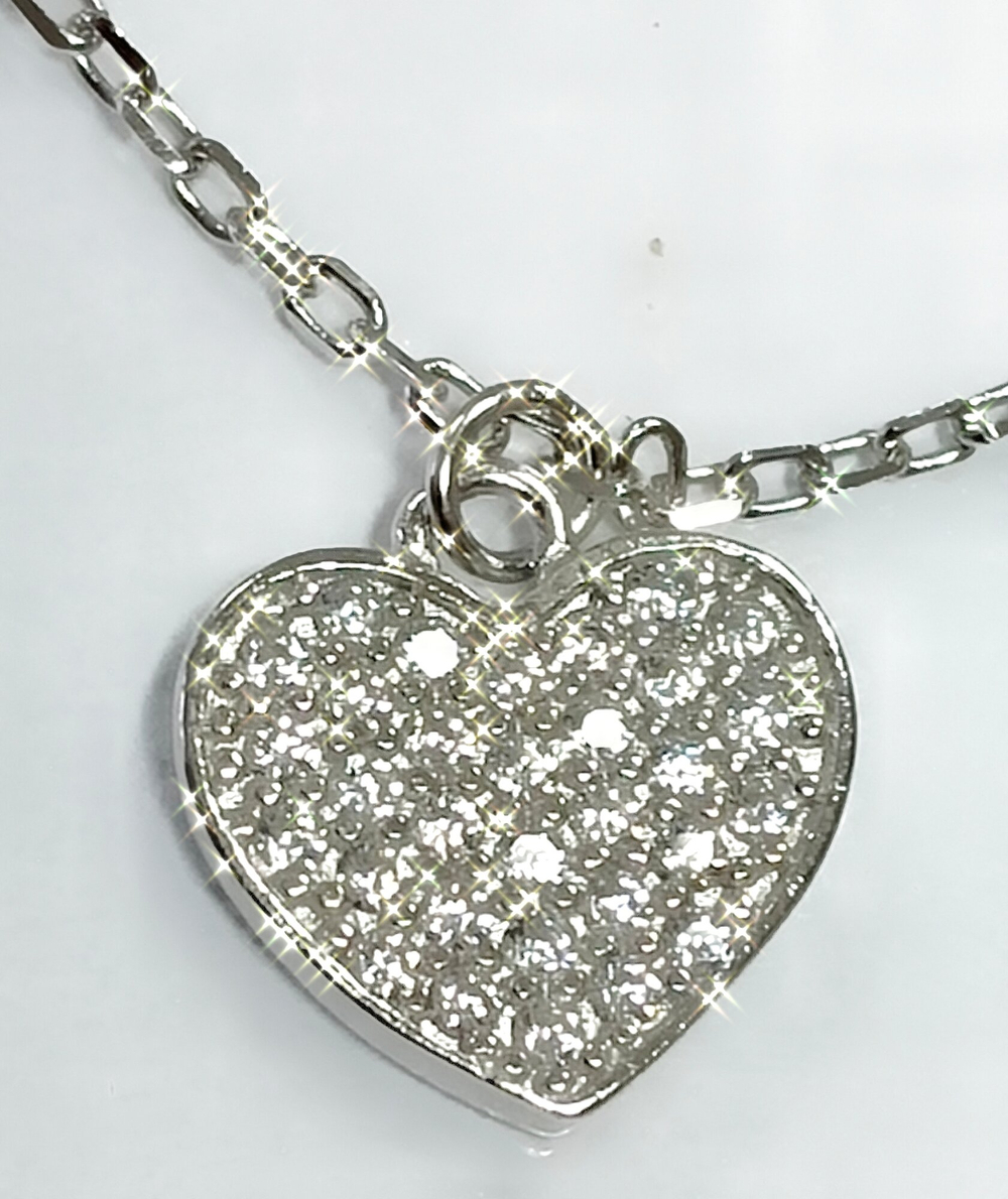 Ювелирный браслет из серебра с фианитами