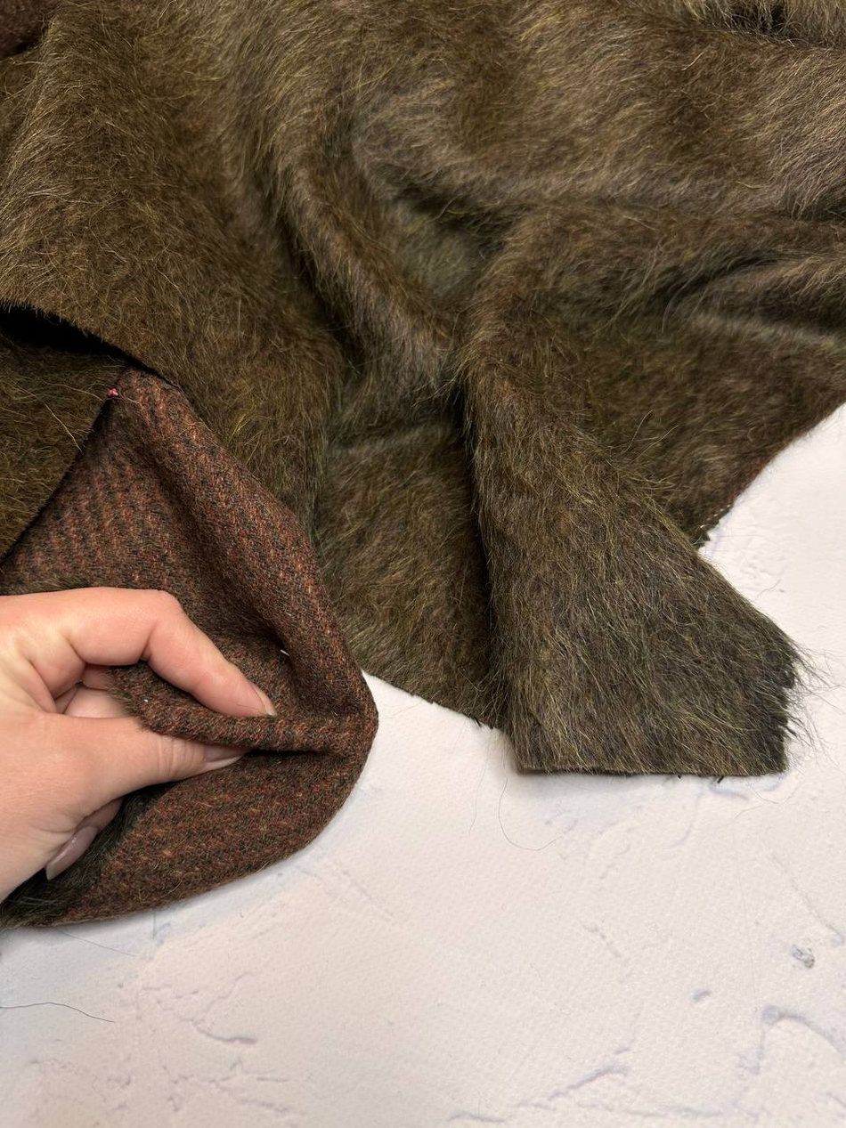 Пальтовая ворсовая меланжевая шерсть с сури альпакой (Bottega Veneta, 70%сури альпака/30%шерсть, Темный мускат, 152, 349 гр/м2)