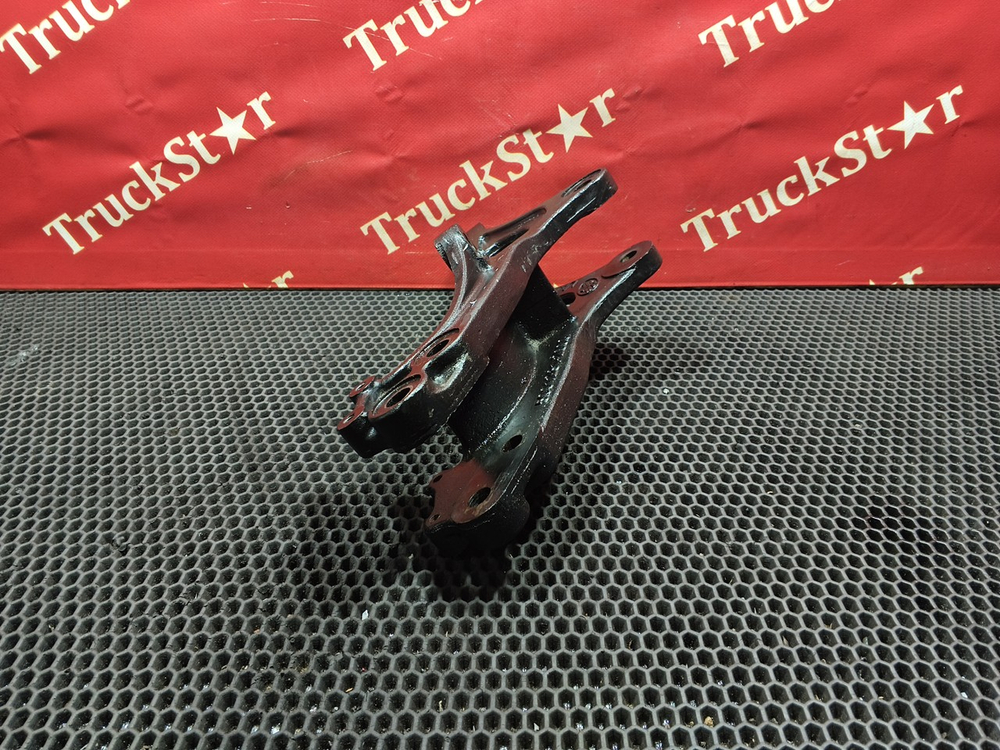 Кронштейн замка кабины 2023г