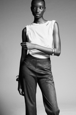 ZARA БРЮКИ FLARE ИЗ ТКАНИ ПОД ЗАМШУ С ЗАКЛЕПКАМИ, ШОКОЛАДНЫЙ