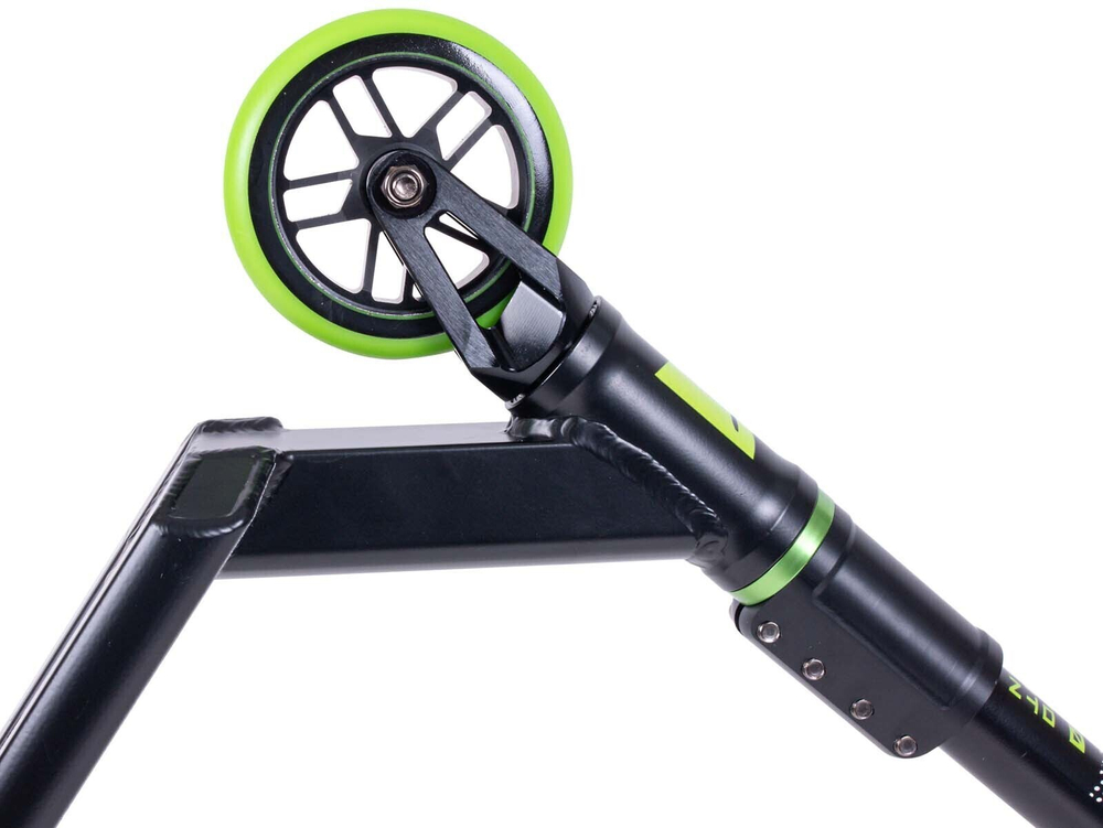 Трюковой самокат Tech Team Duker 3.0 black/green 2024
