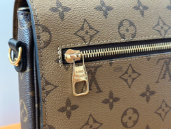 Сумка Louis Vuitton POCHETTE METIS