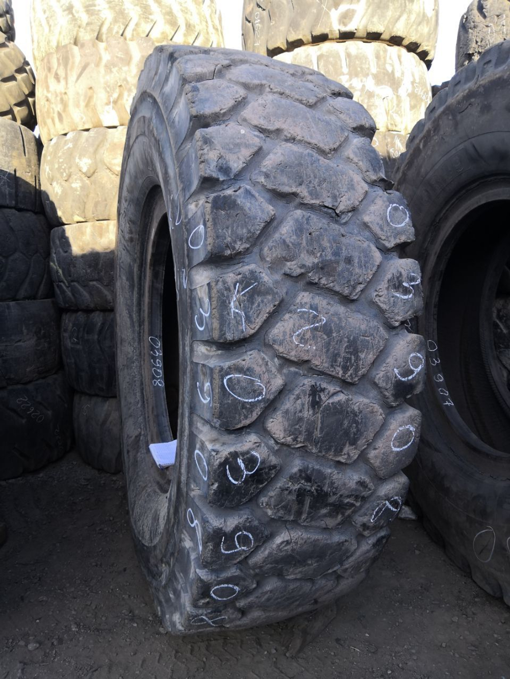 27.00R49 Bridgestone VMTP шина б/у