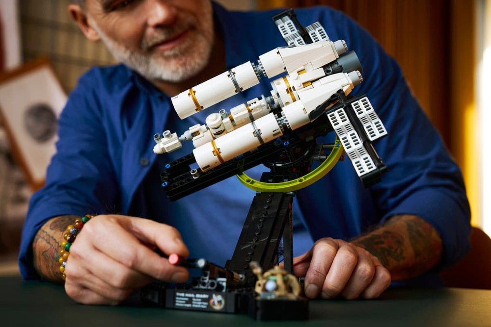 Конструктор LEGO Icons 11389 Project Hail Mary