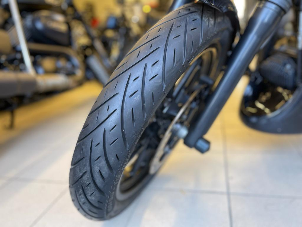 Dyna Street Bob, Harley-Davidson (2009)