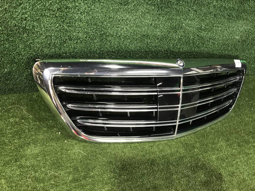 Решетка радиатора Mercedes S w222 (2013-2017) Maybach