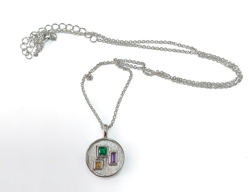 Ювелирное колье из серебра 925 пробы с фианитами