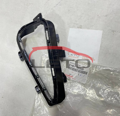 Крепление противотуманой фары правое 81481-33080 8148133080