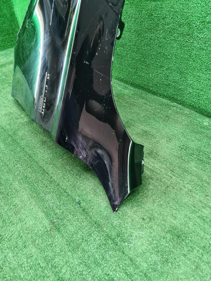 Крыло переднее левое Mercedes GLC X253 (2015-2022)