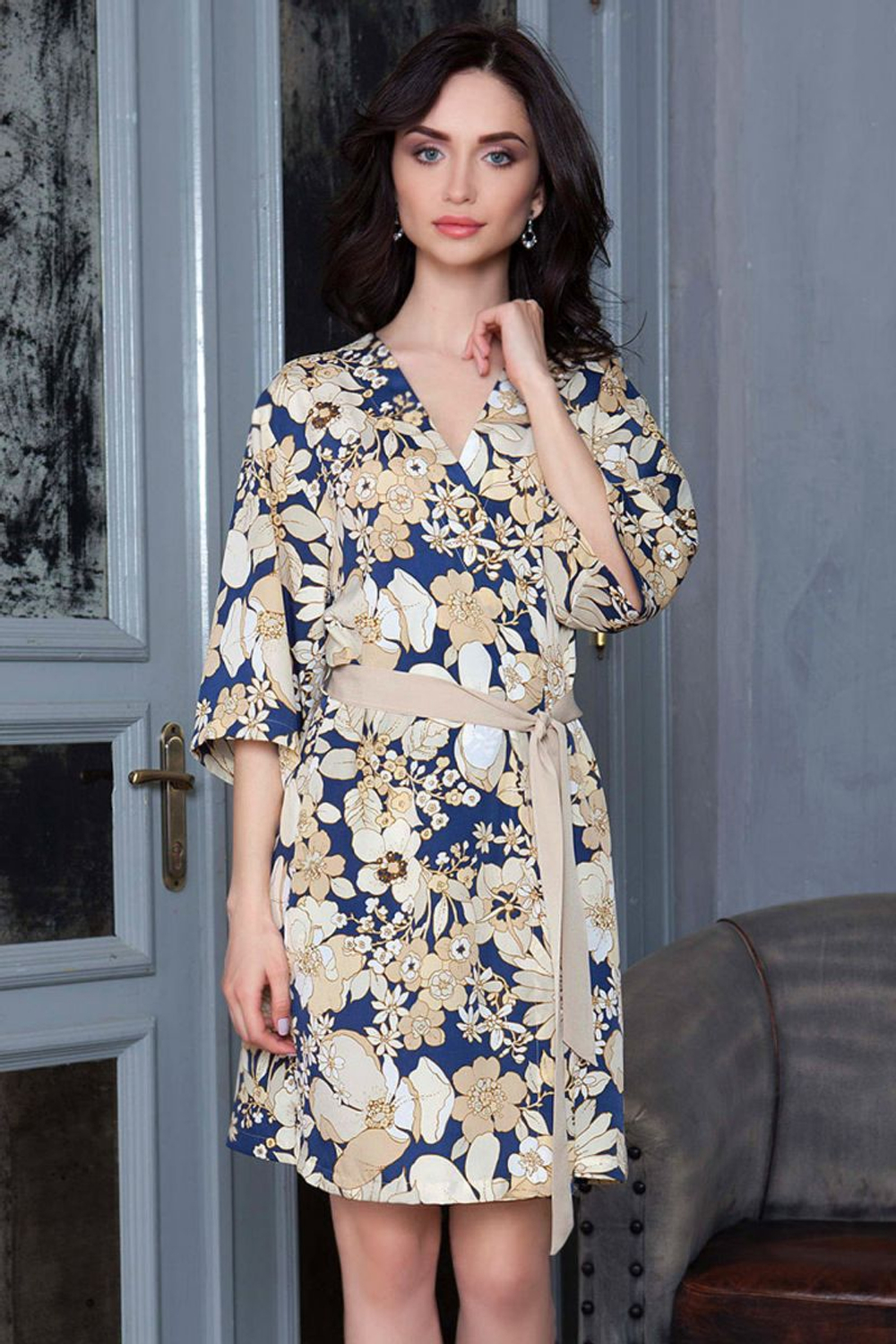 Короткий халат прямого силуэта Anita (Размер: M-L) (Цвет: синий с бежевым)