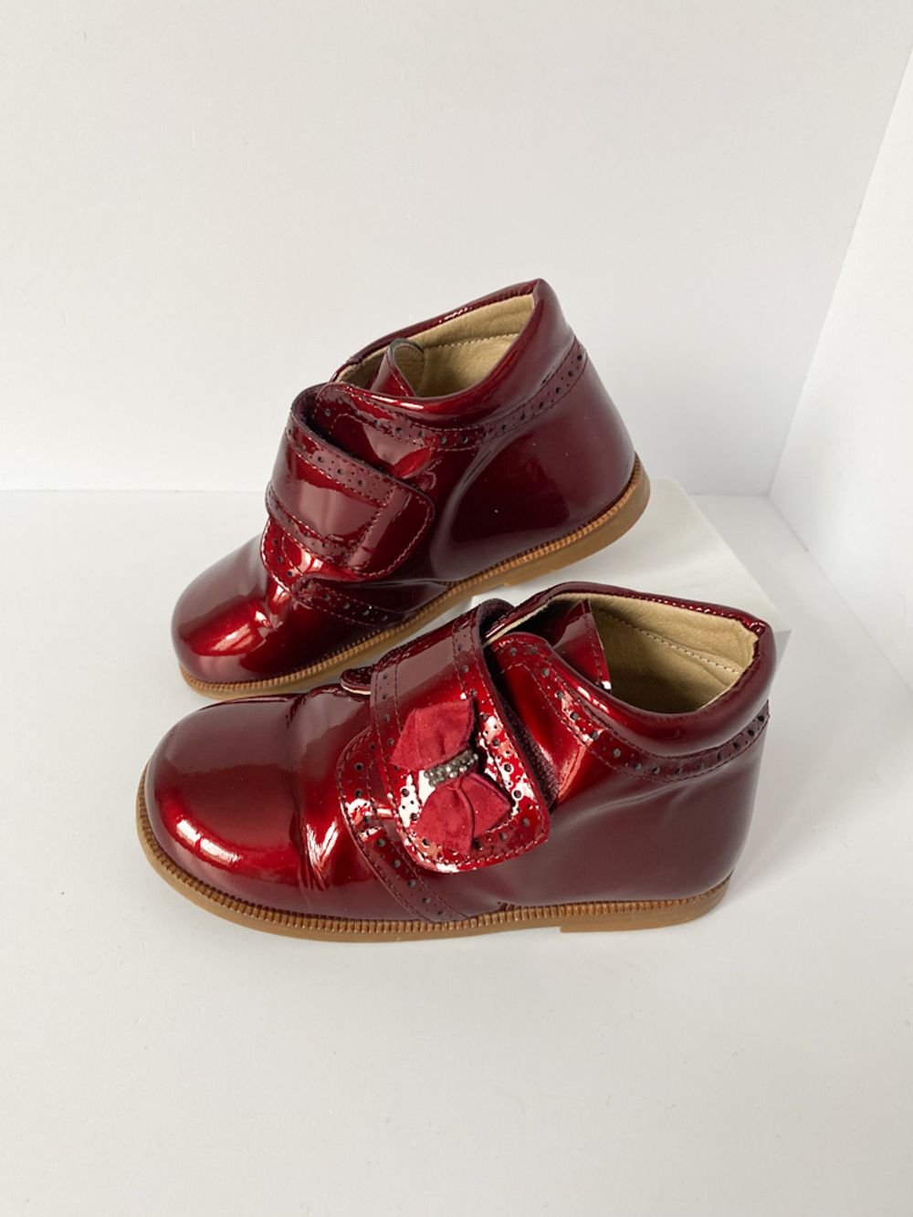 Лаковые ботинки Clarys, 25