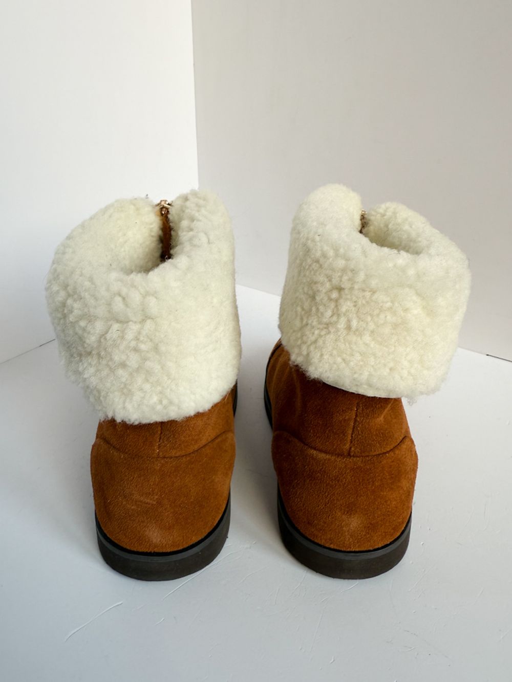 Новые зимние замшевые ботинки Age of Innocence, 28