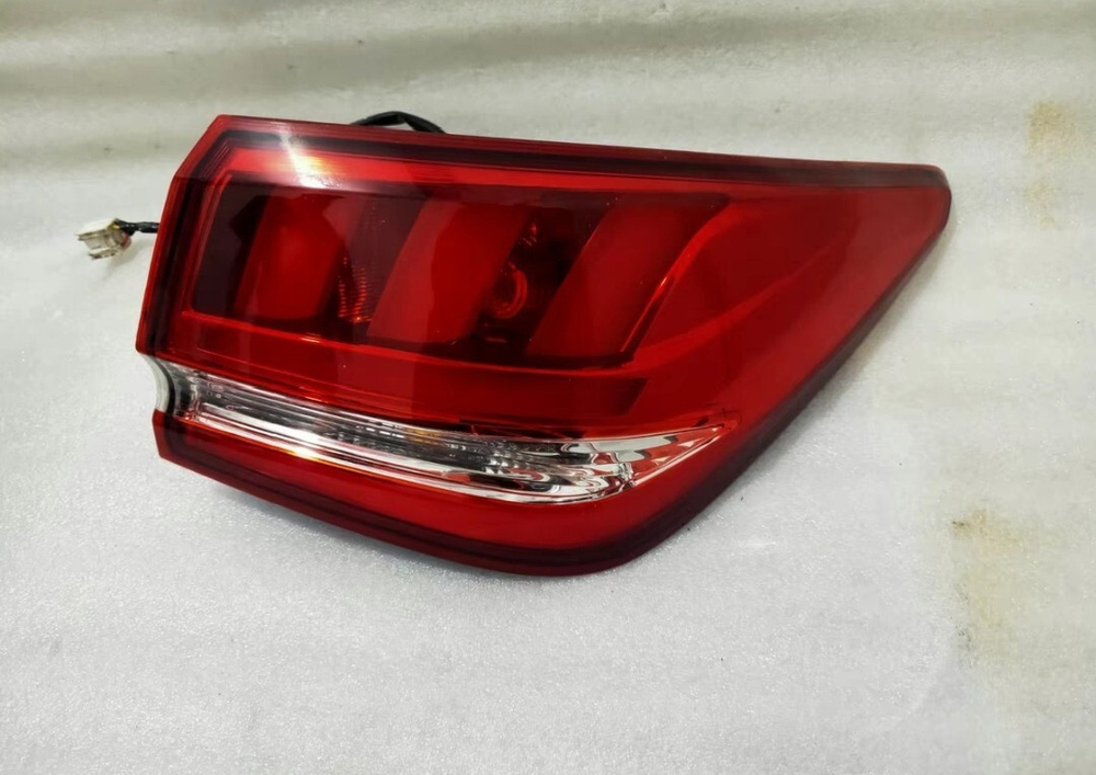 Задний фонарь (правый) для BAIC EU5 (R500/R550)