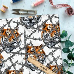Ткань сатин крупный тигр за колючей проволокой