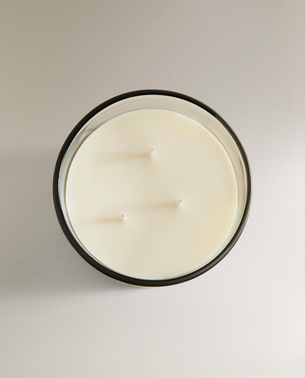 Zara Home Свеча ароматическая Lemon Bergamot 620 г, растительный воск, аромат свежий цитрусовый, Горчичный