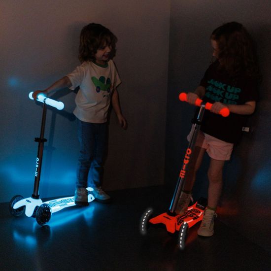 Самокат Самокат Maxi Micro Deluxe Glow Plus LED