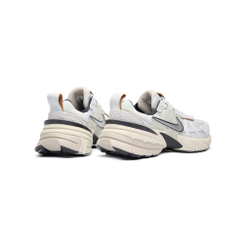 Кроссовки Nike V2K Run "Pure Platinum Chrome" Women's