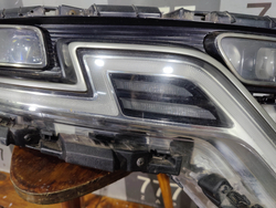 Фара правая LЕD Kia Carnival 4 (KA4) 20-нв Б/У Оригинал 92102R0200