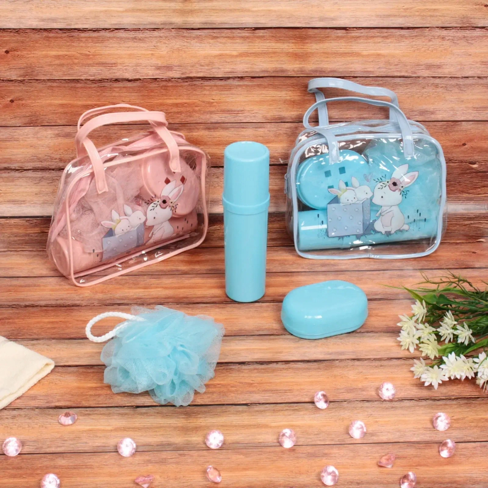 Набор банный дорожный 4шт «Bon voyage - Nice family», (мочалка, футляр 2шт, расческа), микс 3 цвета, 20*16*7 см