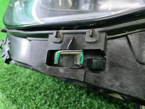 Фара правая Mercedes GLA H247 (2020-2023) LED