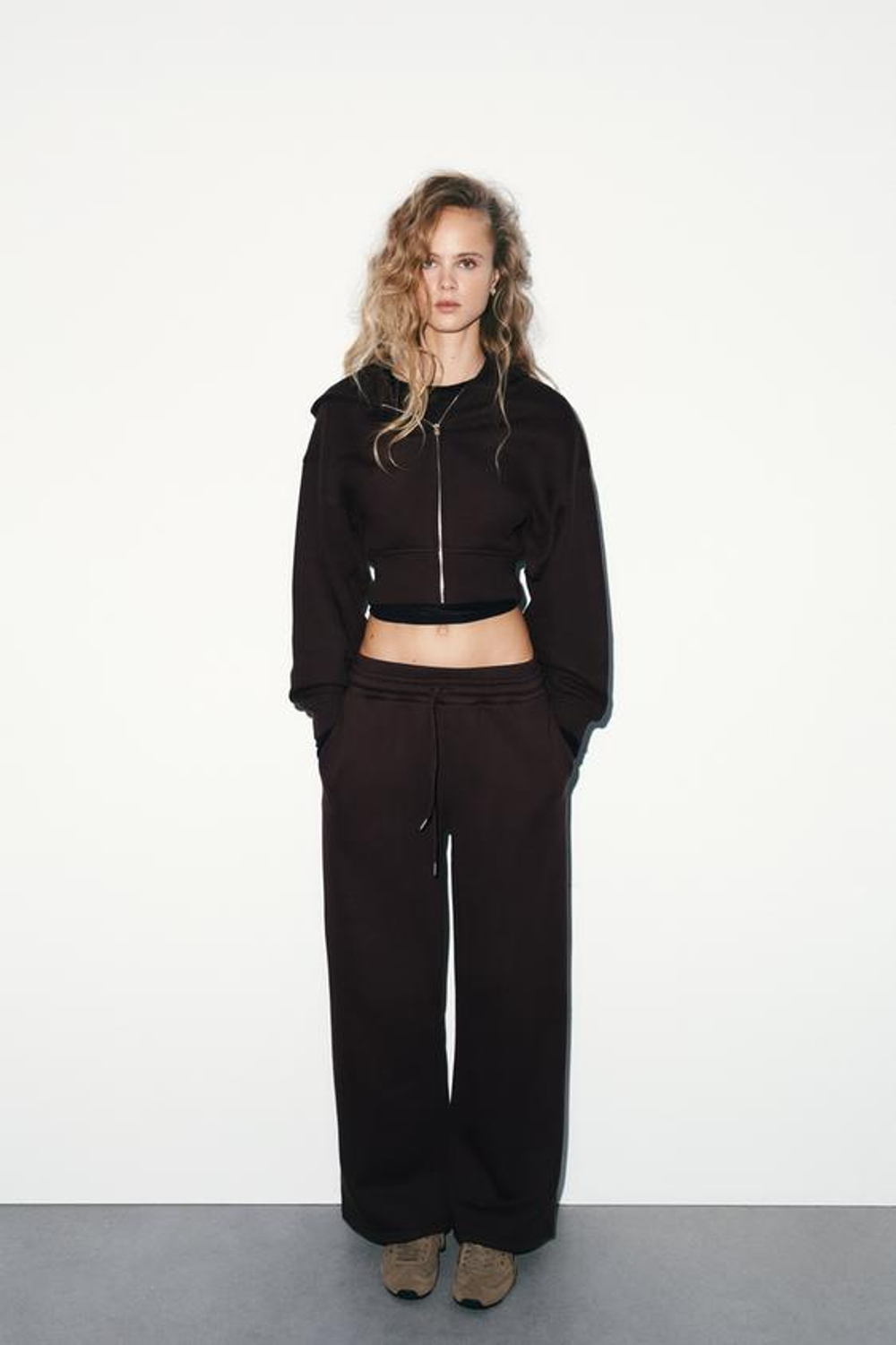 Брюки из трикотажа с прямыми брючинами - ZARA