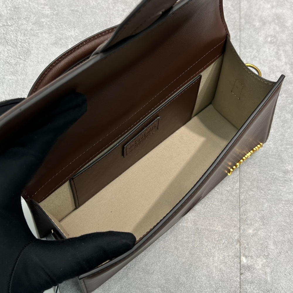 Jacquemus Le Grand Bambino 23 cm