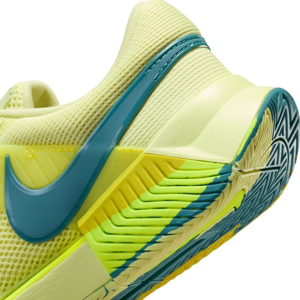 Женские теннисные кроссовки Nike Zoom GP Challenge 1 Premium
