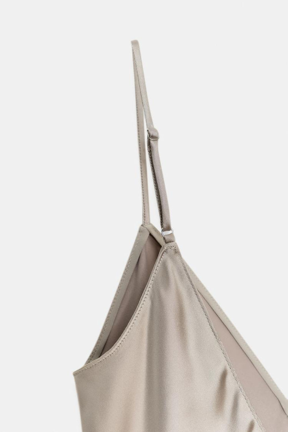 ZARA АТЛАСНОЕ ПЛАТЬЕ АСИММЕТРИЧНОГО КРОЯ С КРУЖЕВОМ, ТЕМНО-БЕЖЕВЫЙ